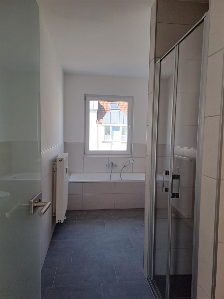 Moderne 3-Raum Wohnung mit Dachterrasse! - Foto 3